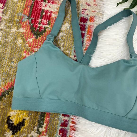 Old Navy Blue Light Support Lightly Padded Lightweight Sports Bra Small Workout - Picture 3 of 5